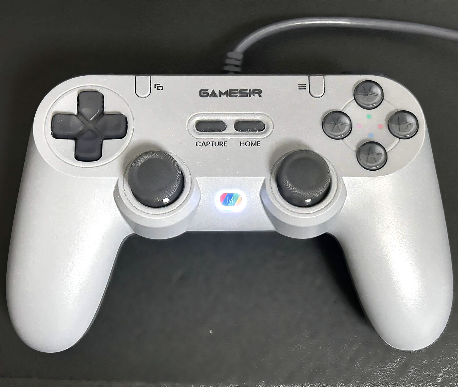 GameSir Tegenaria Lite レトログレーの実機写真